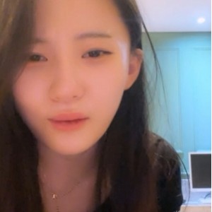 热舞女神小石头：毕业后的性感视频盛宴